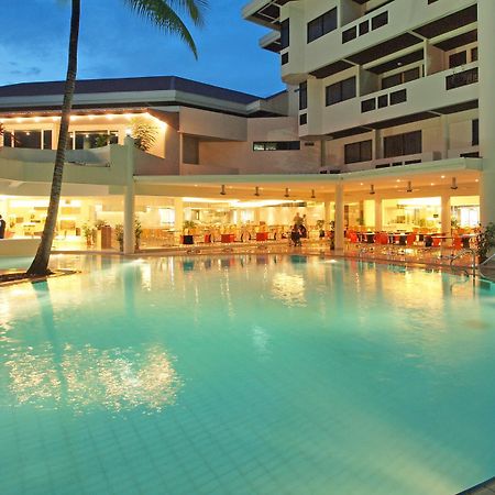 โรงแรมแกรนด์ ดอร์มานี ราชาห์ คอร์ต กูชิง ภายนอก รูปภาพ